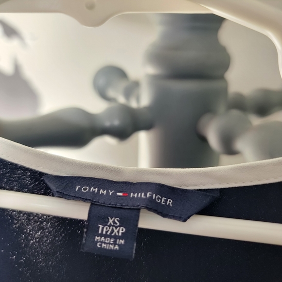 XS Navy Tommy Hilfiger Blouse - Picture 3 of 8